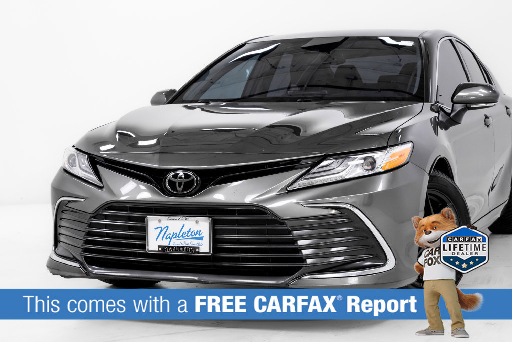 Used 2023 Toyota Camry XLE FWD image 2