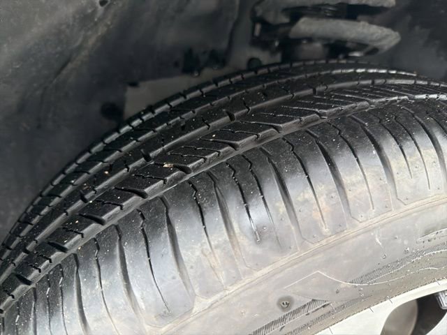 Used 2022 Jeep Cherokee Limited image 12