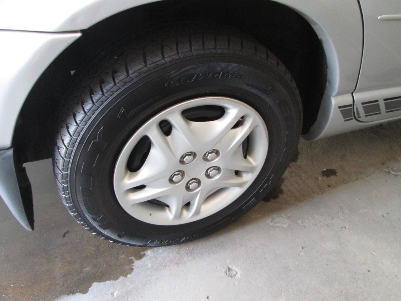 Used 2000 Dodge Stratus SE FWD image 34