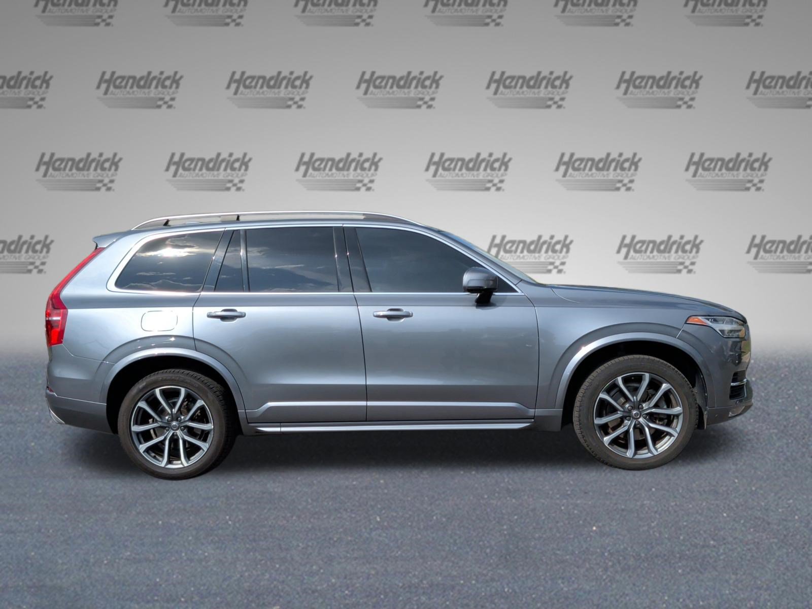 Used 2017 Volvo XC90 T6 Momentum w/ Vision Package AWD/4WD image 6
