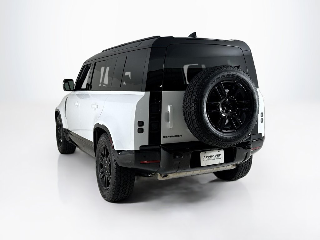 Used 2026 Land Rover Defender 110 X-Dynamic SE AWD/4WD image 3