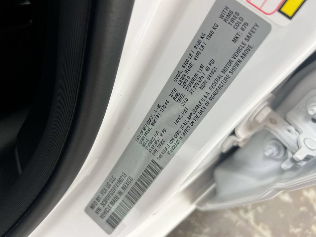 New 2026 RAM 1500 Express AWD/4WD image 27