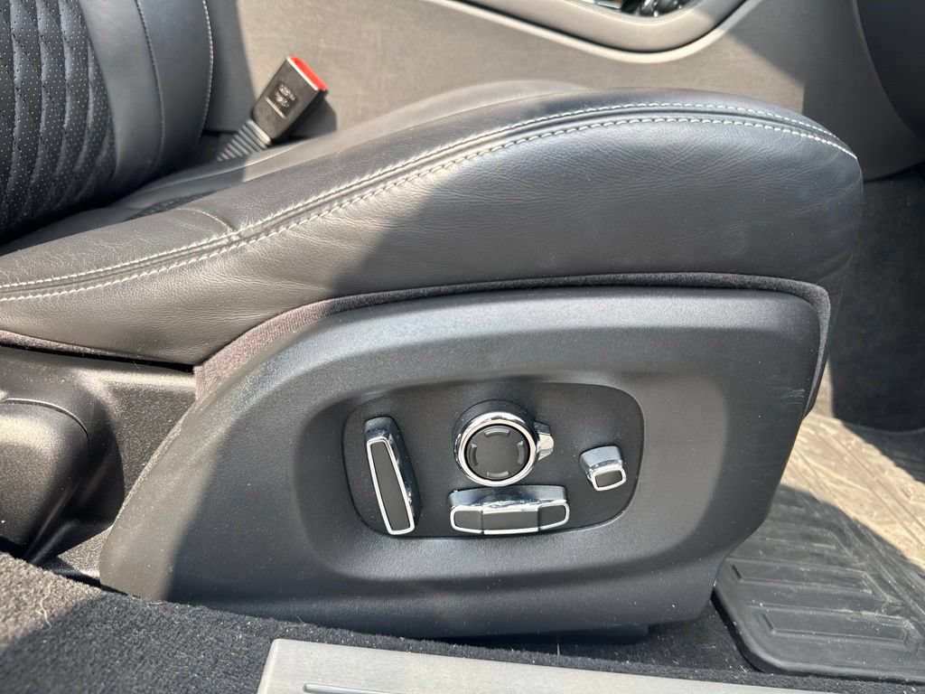Used 2017 Jaguar XJ L Portfolio AWD/4WD image 81