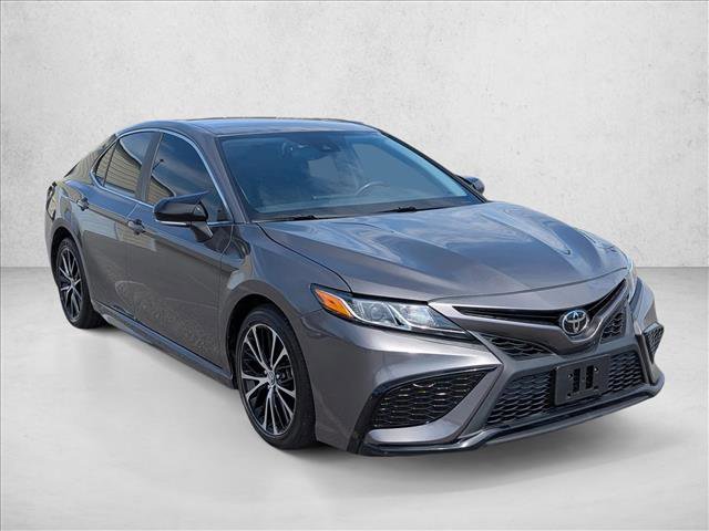 Used 2023 Toyota Camry SE FWD image 3