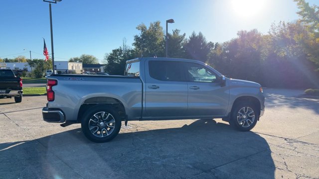Used 2024 Chevrolet Silverado 1500 LT AWD/4WD image 9
