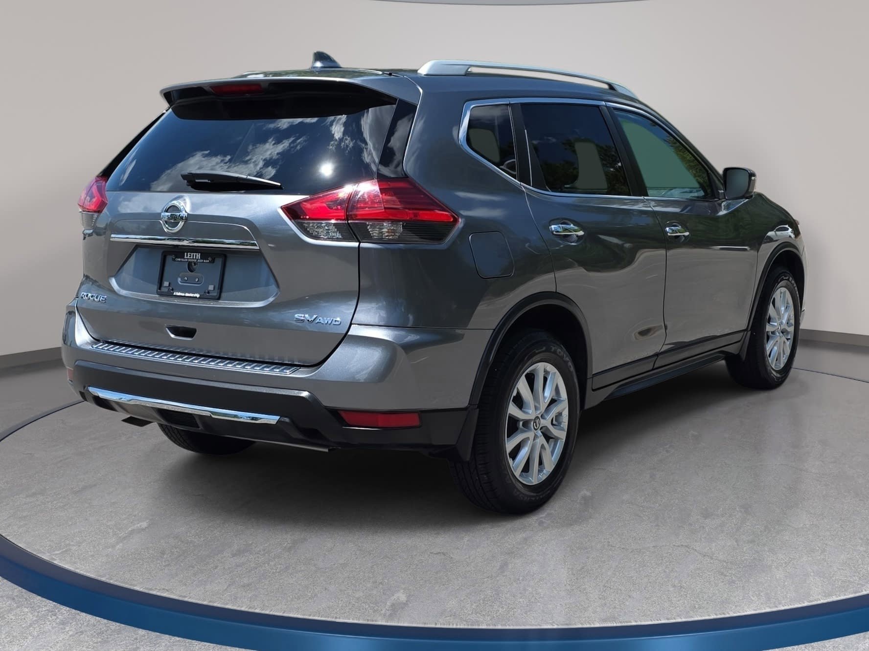Used 2017 Nissan Rogue SV w/ SV Premium Package AWD/4WD image 6