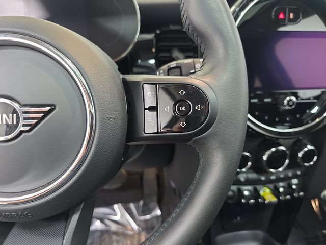 Used 2024 MINI Cooper SE FWD image 15