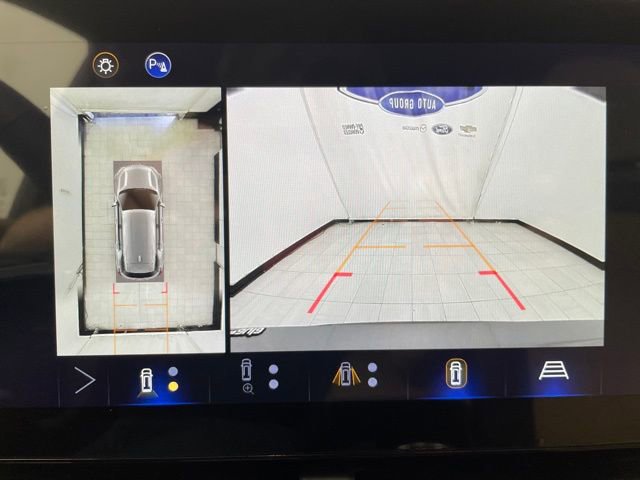 New 2025 Chevrolet Equinox ACTIV w/ Safety and Technology Package image 5