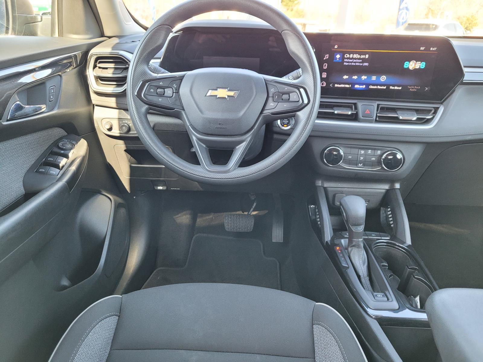 Used 2024 Chevrolet TrailBlazer LS FWD image 16
