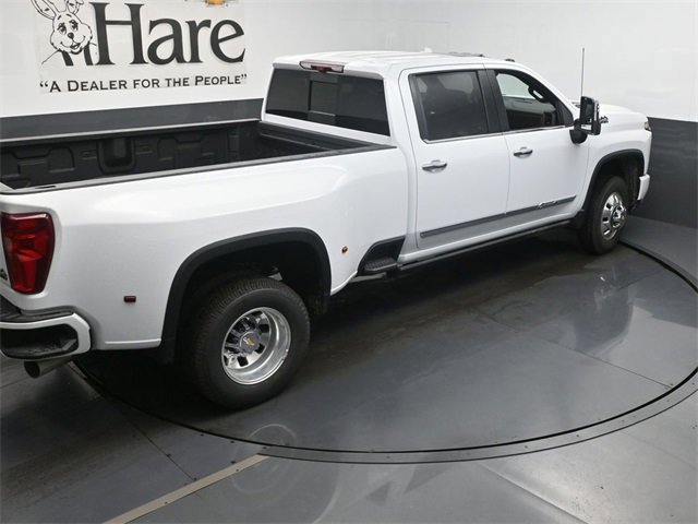 New 2026 Chevrolet Silverado 3500 High Country w/ High Country Premium Package image 18