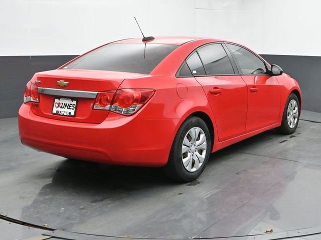 Used 2016 Chevrolet Cruze LS FWD image 9