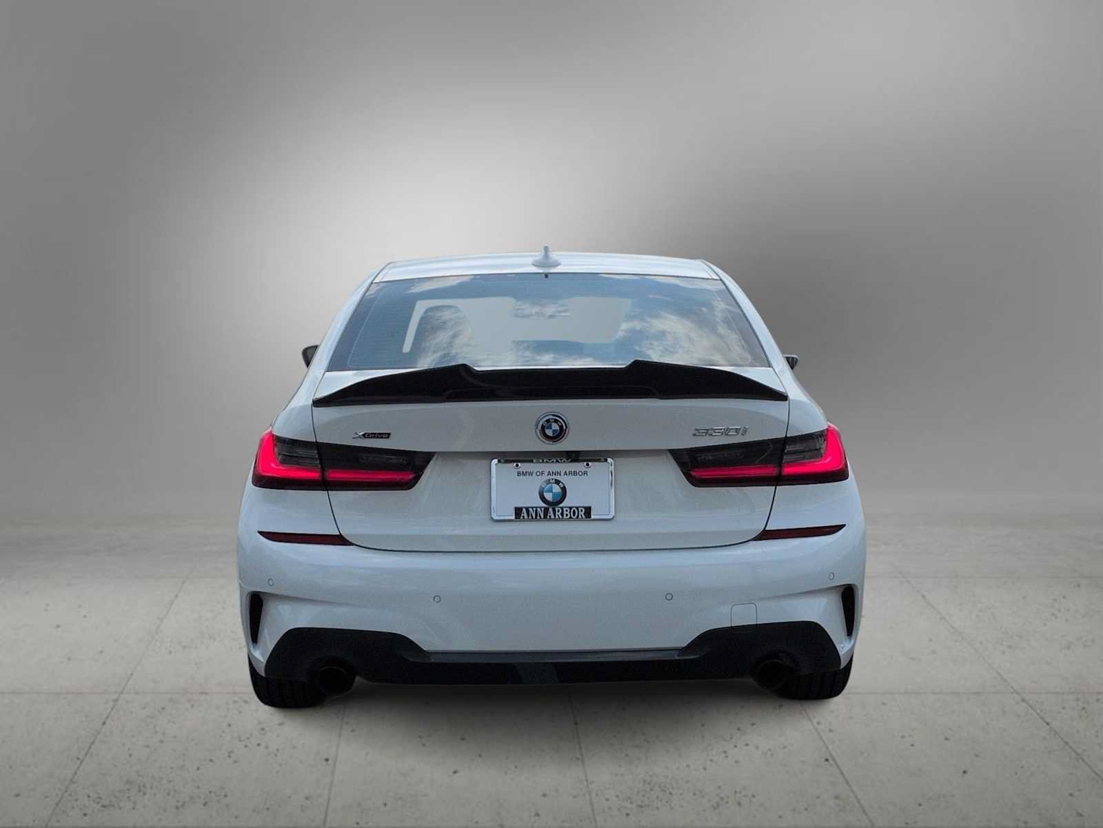 Used 2021 BMW 330i xDrive Sedan w/ M Sport Package AWD/4WD image 7