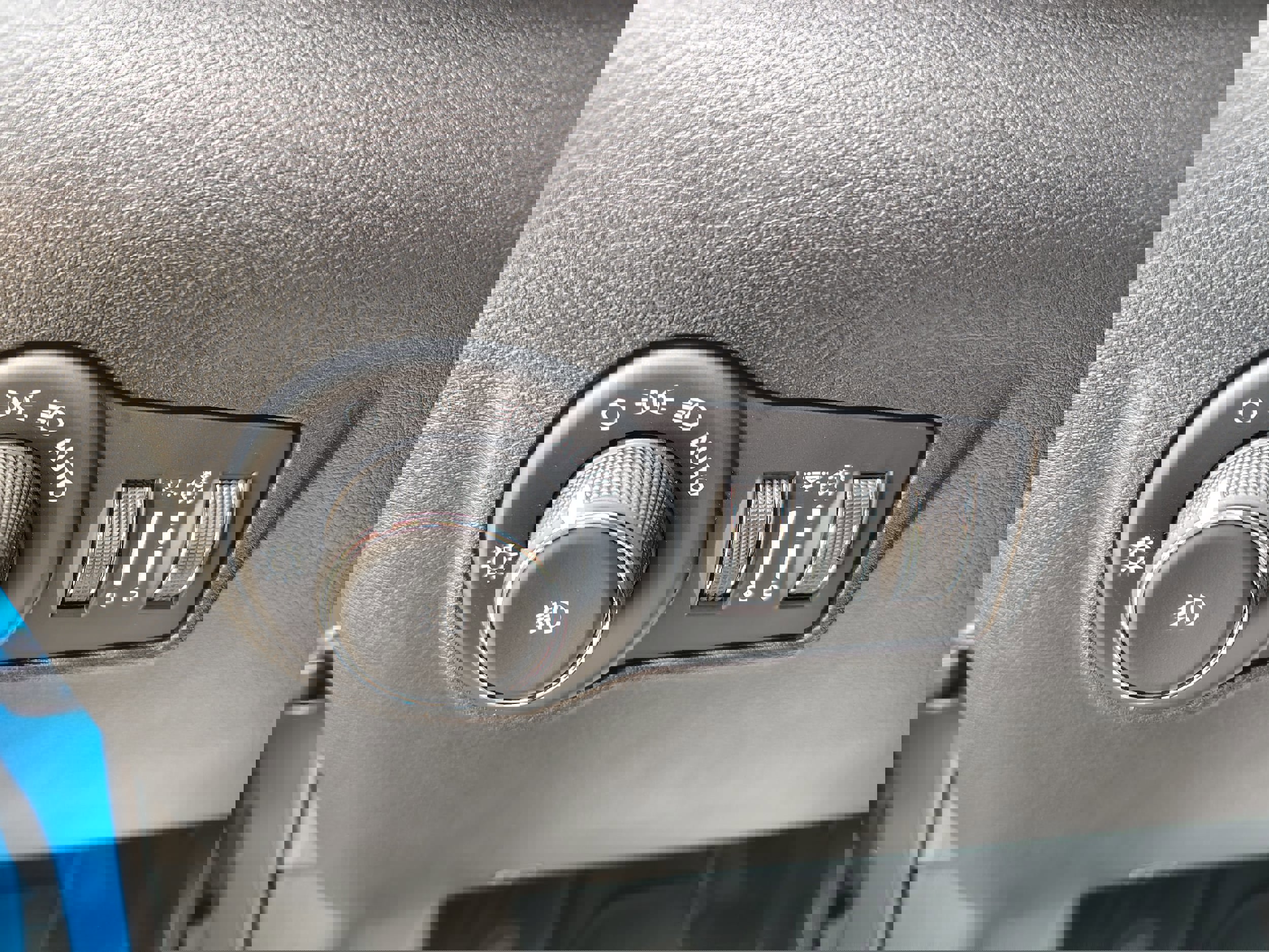 New 2026 Jeep Compass Limited image 25