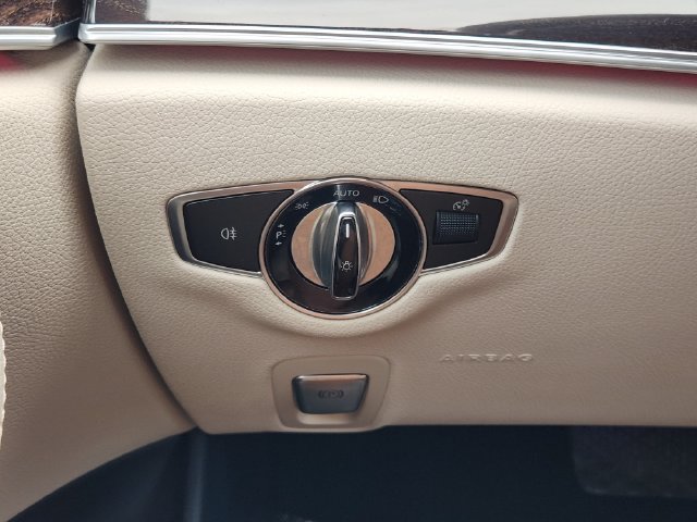 Used 2019 Mercedes-Benz E 300 image 23