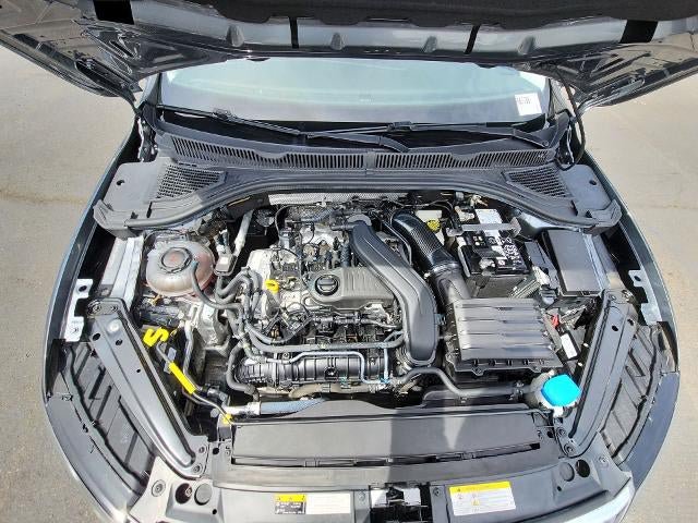 Used 2024 Volkswagen Jetta SE FWD image 28