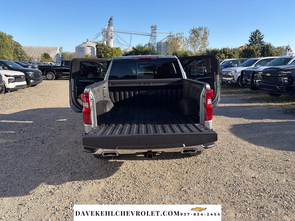 Used 2024 Chevrolet Silverado 1500 LT AWD/4WD image 29