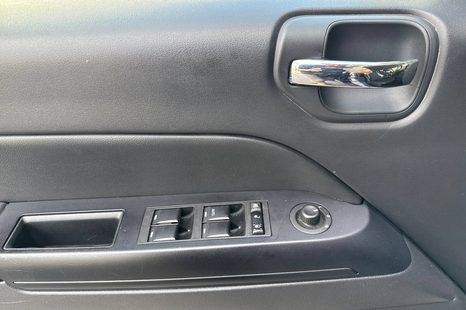 Used 2015 Jeep Compass Sport w/ Power Value Group FWD image 8