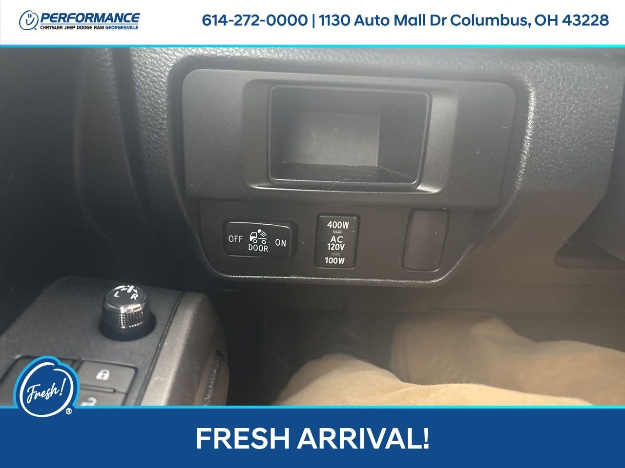 Used 2017 Toyota Tacoma TRD Off-Road image 24