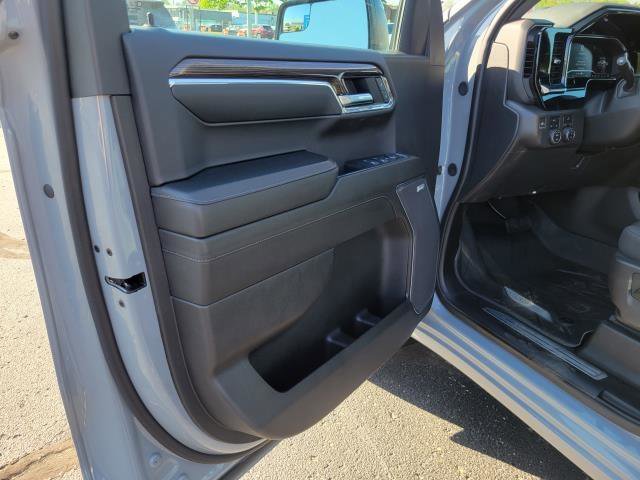 Used 2024 Chevrolet Silverado 1500 RST w/ Convenience Package II AWD/4WD image 6