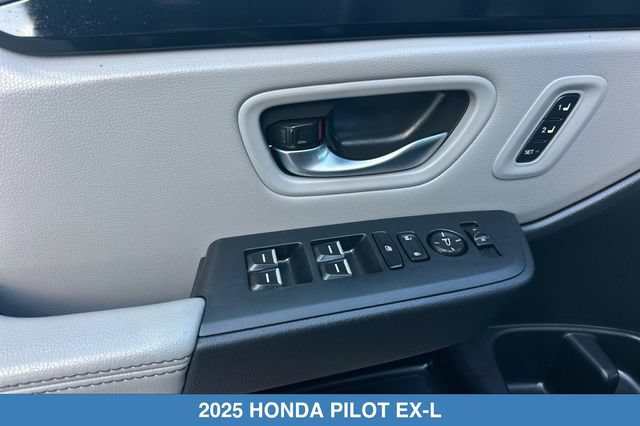 Certified 2025 Honda Pilot EX-L image 13