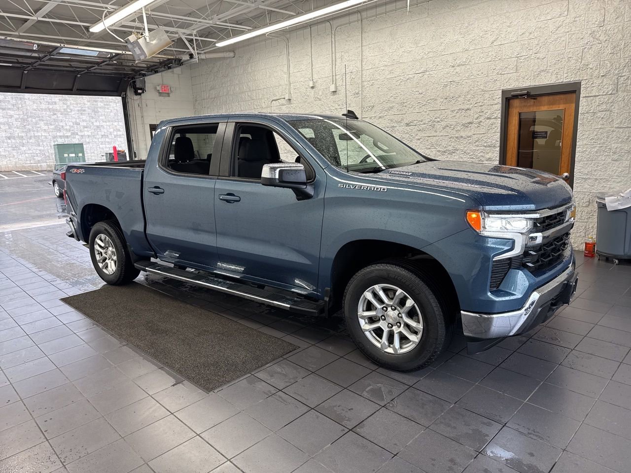 Used 2024 Chevrolet Silverado 1500 LT
