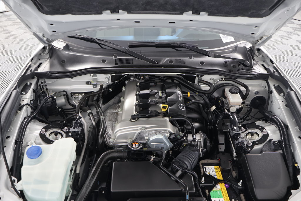 Used 2017 MAZDA MX-5 Miata RF Club RWD image 14