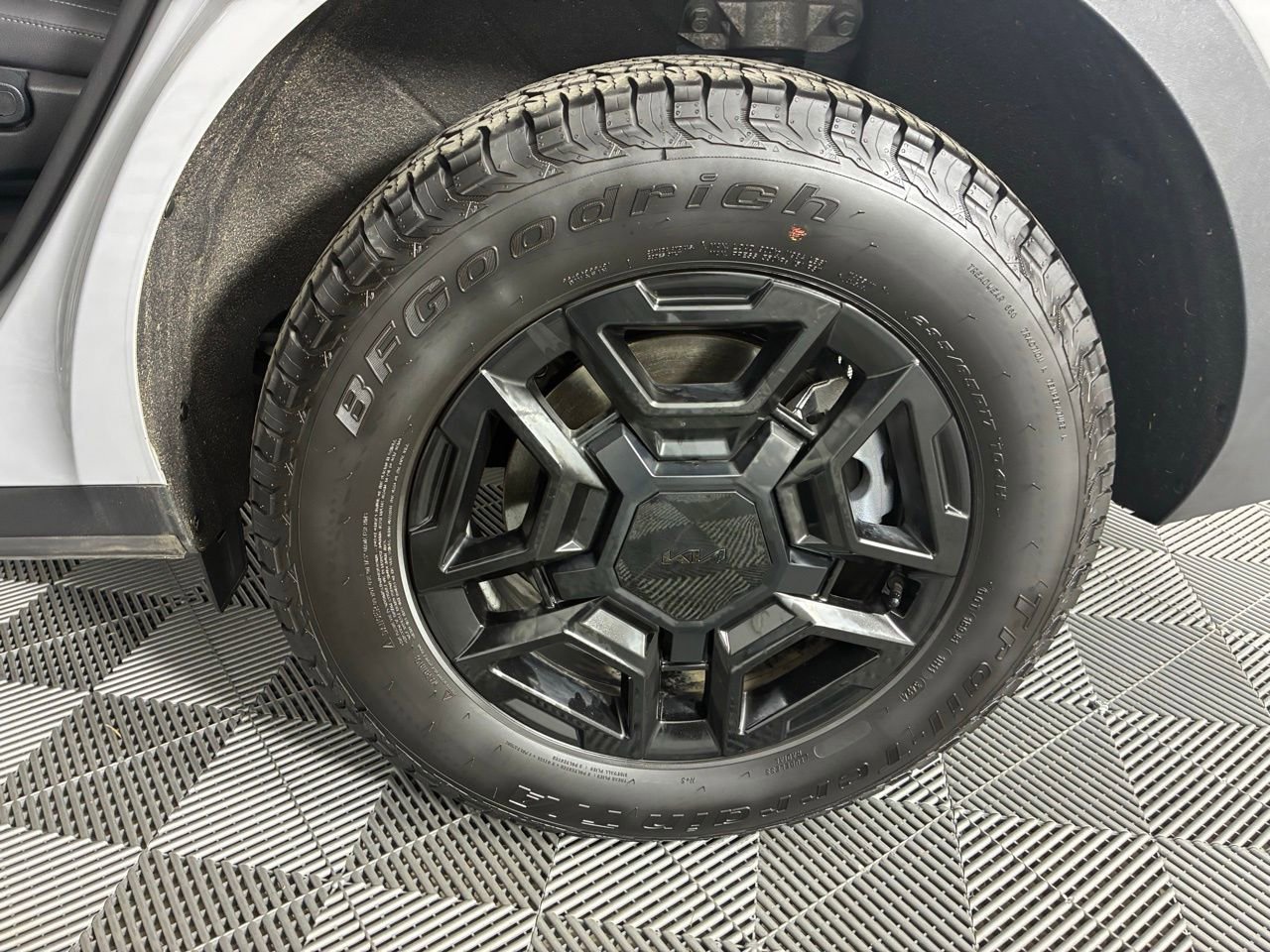 Used 2025 Kia Sorento SX Prestige image 39