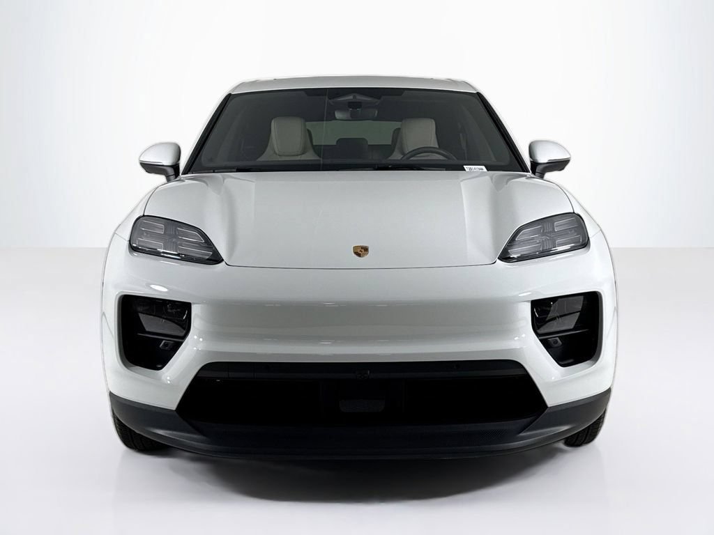 Certified 2025 Porsche Macan Electric RWD image 8
