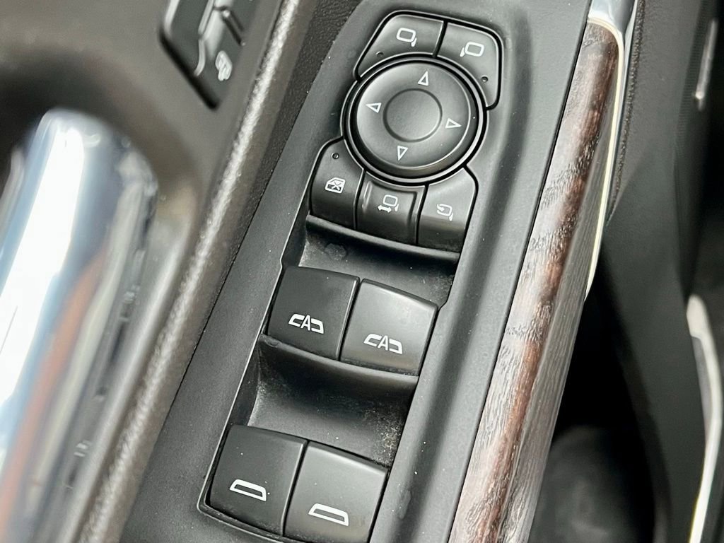 Used 2023 GMC Sierra 3500 Denali w/ Denali Ultimate Package image 27