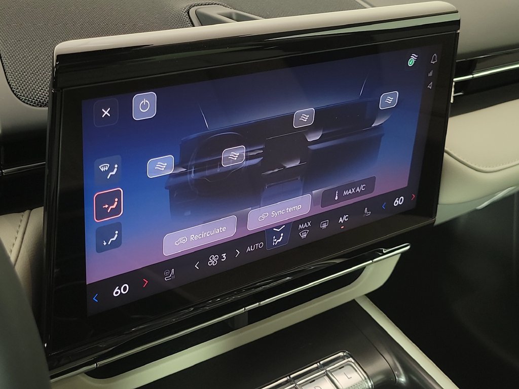 New 2026 Lincoln Nautilus Reserve w/ Jet Appearance Package AWD/4WD image 32