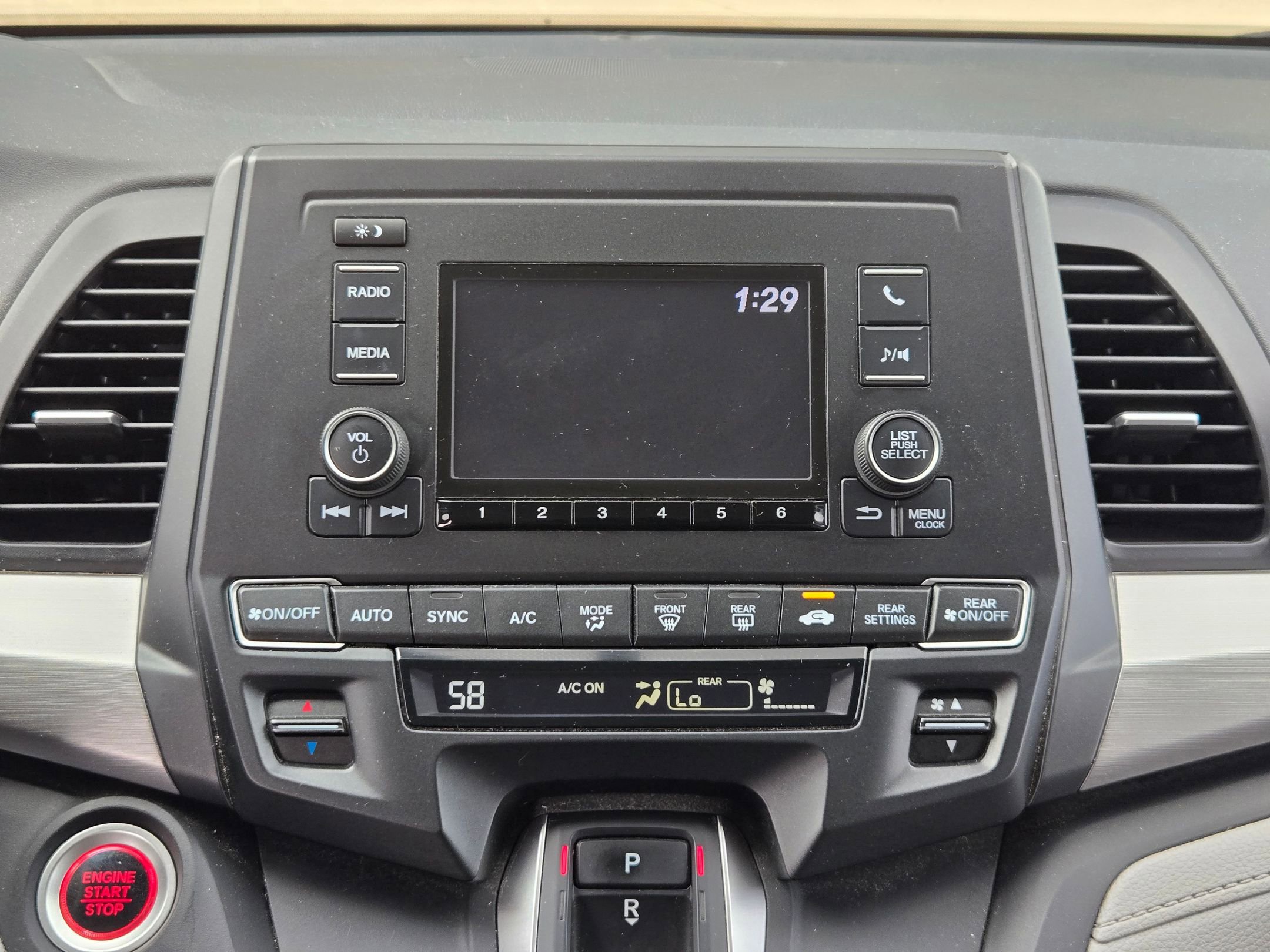 Used 2018 Honda Odyssey LX image 16