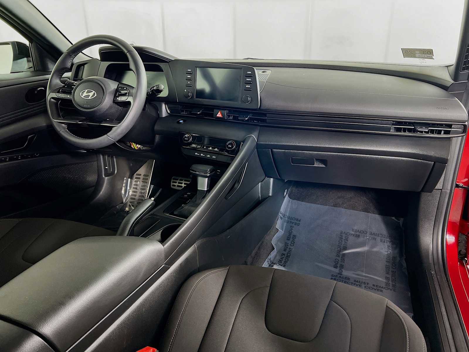 Certified 2025 Hyundai Elantra Sport image 21