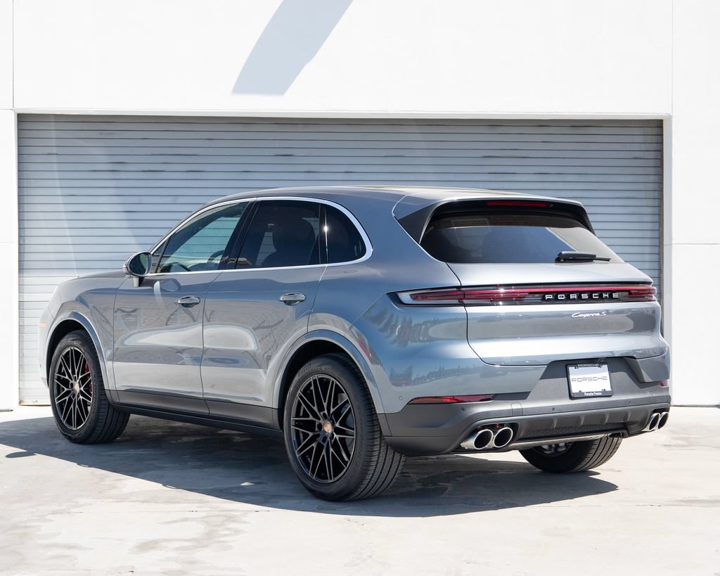 New 2026 Porsche Cayenne S AWD/4WD image 3