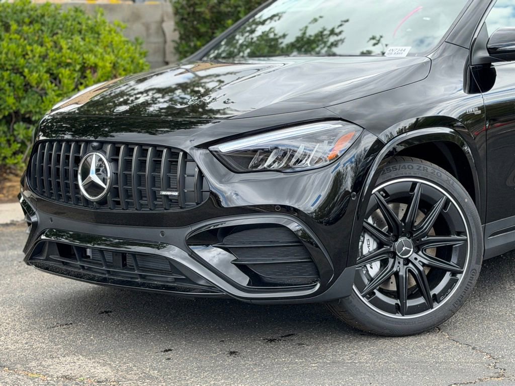 New 2026 Mercedes-Benz GLA 35 AMG 4MATIC image 3