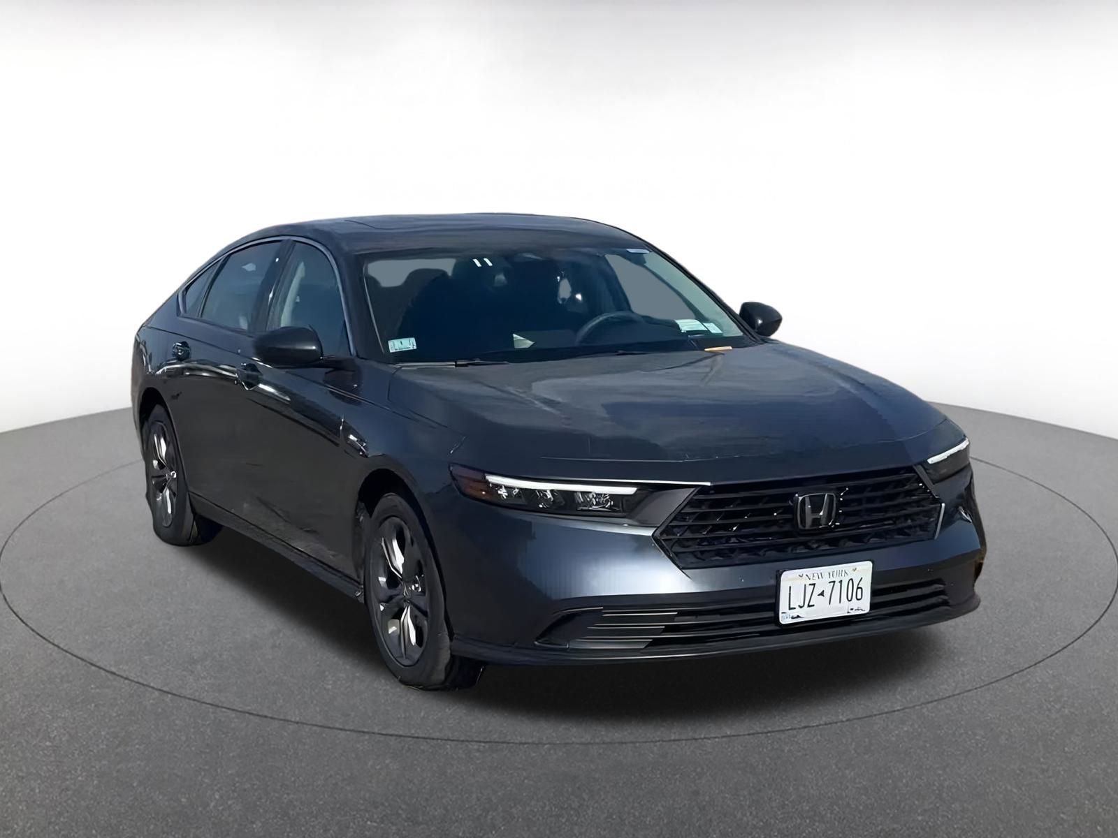 Used 2024 Honda Accord EX image 3