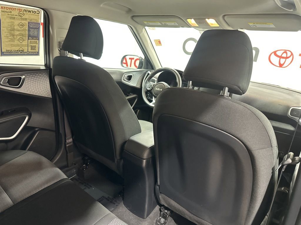 Used 2022 Kia Soul LX w/ Technology Package image 16