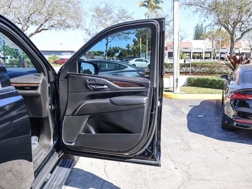 Used 2021 Cadillac Escalade Premium Luxury Platinum image 31