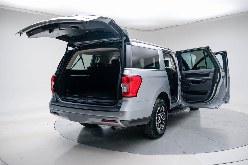 Used 2024 Ford Expedition Max XLT image 21