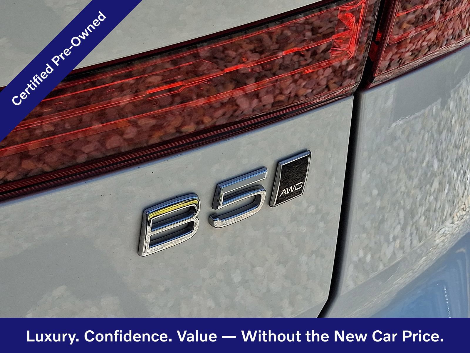 Certified 2023 Volvo XC60 B5 Ultimate w/ Climate Package AWD/4WD image 32