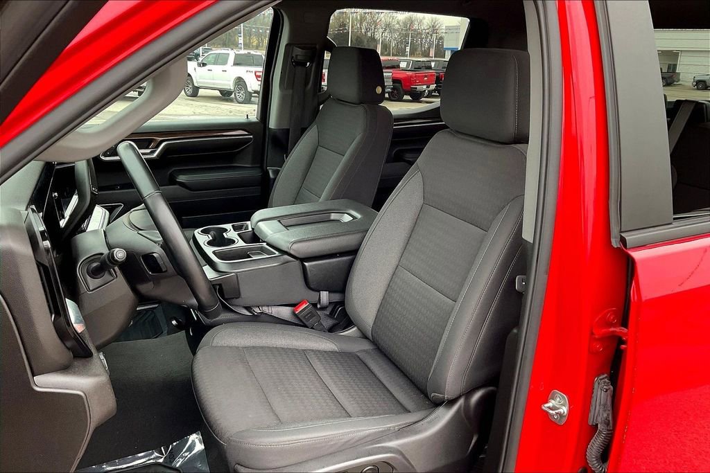 Used 2025 Chevrolet Silverado 1500 LT image 27
