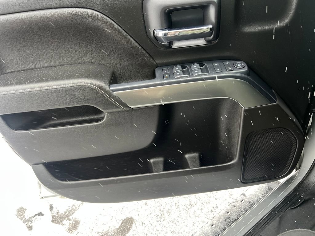 Used 2018 Chevrolet Silverado 1500 LT w/ All Star Edition image 11