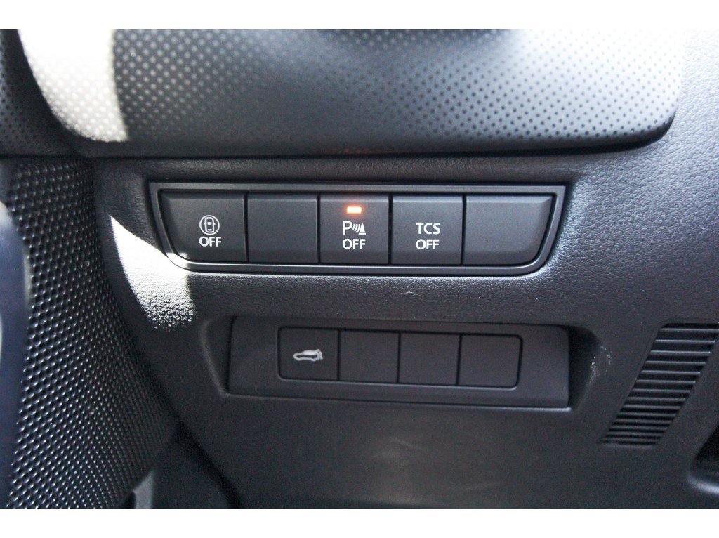 Certified 2026 MAZDA CX-50 Meridian Edition w/ Weather Package AWD/4WD image 19