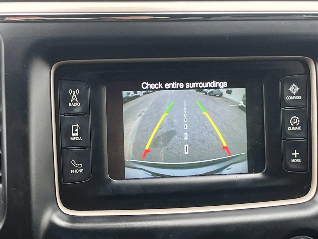 Used 2017 Jeep Grand Cherokee Limited image 26