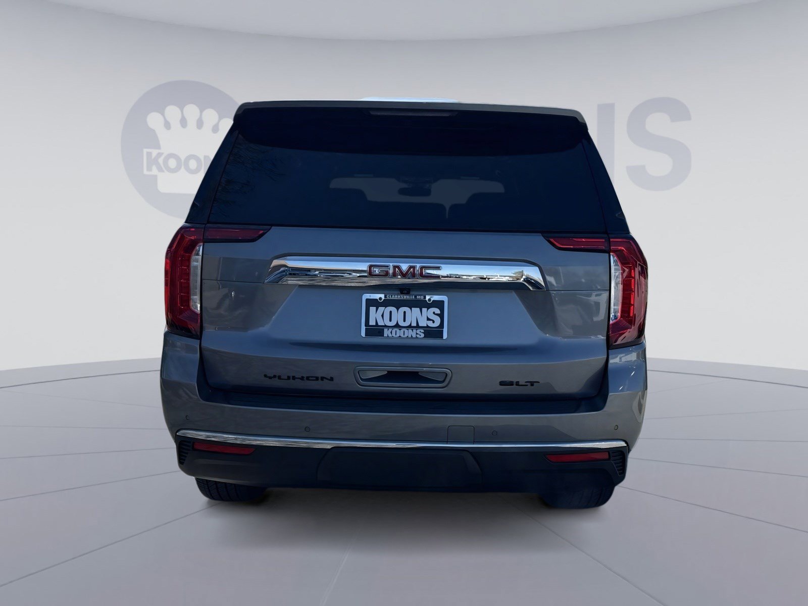 Used 2022 GMC Yukon SLT w/ SLT Premium Package image 5