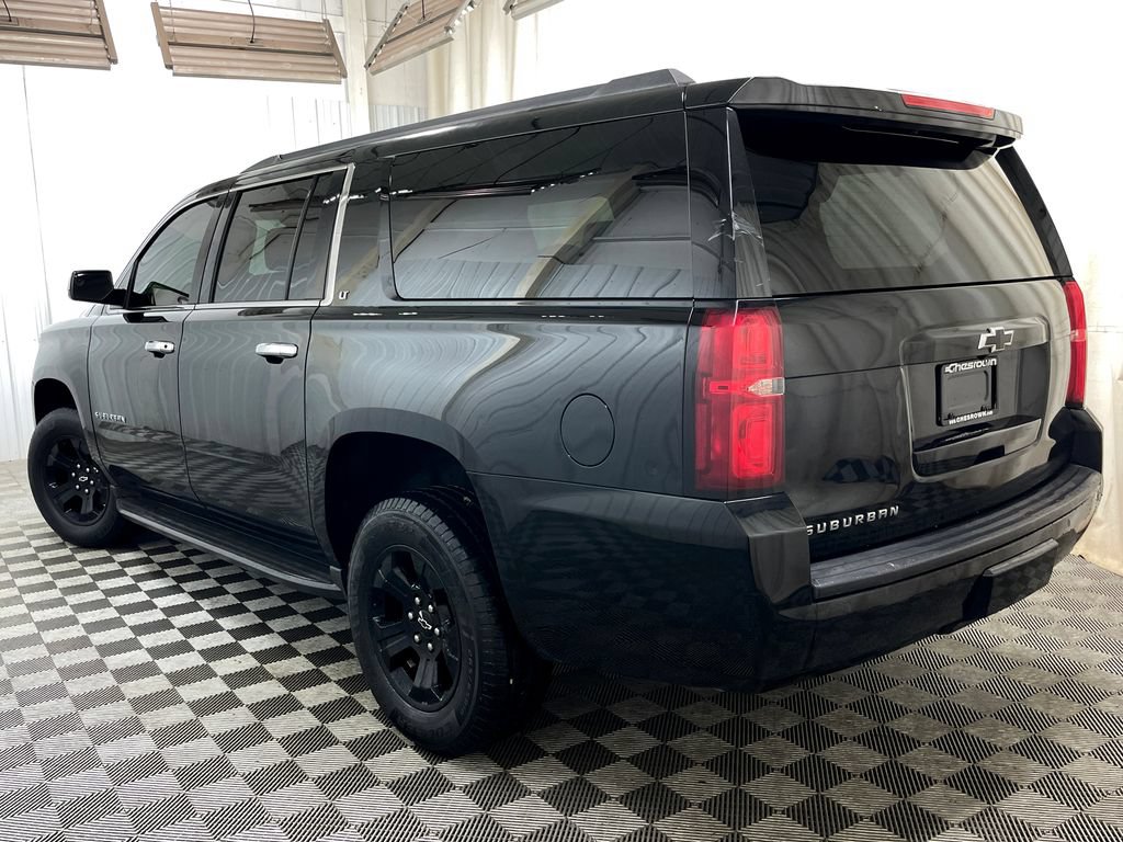Used 2016 Chevrolet Suburban LT RWD image 19