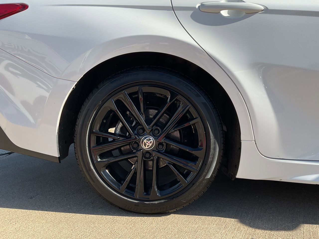 Used 2025 Toyota Camry SE image 5