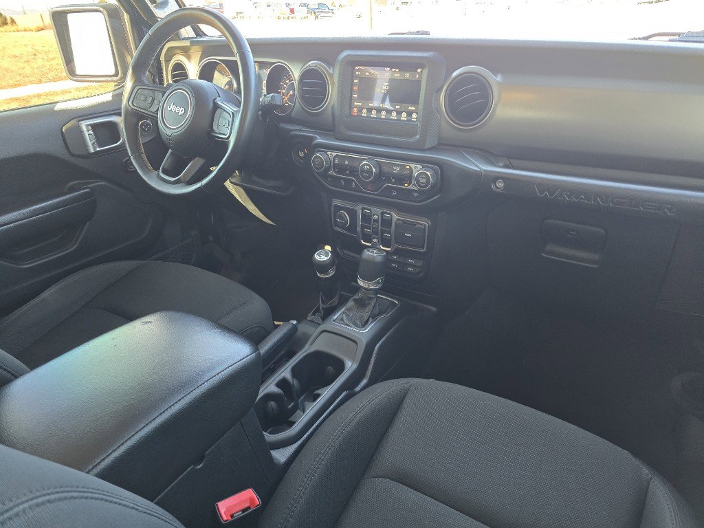 Used 2020 Jeep Wrangler Unlimited Sport image 27