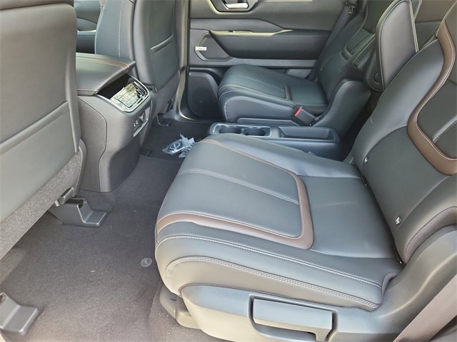 New 2025 Nissan Armada SL w/ Captain's Chari Seat Package image 8