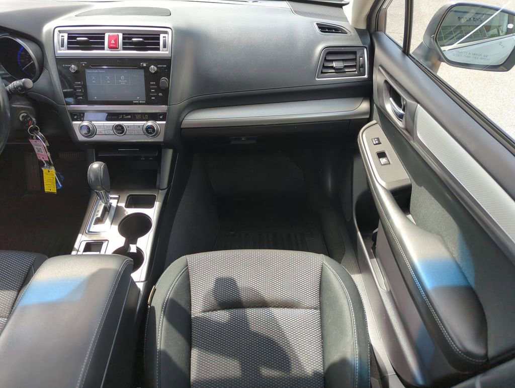 Used 2017 Subaru Outback 2.5i Premium image 16
