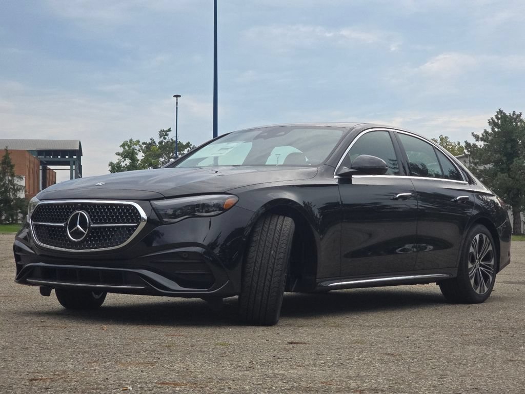 New 2027 Mercedes-Benz E 350 4MATIC Sedan image 13